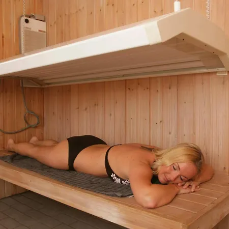 8 Person In Nexo-by Traum Snogebæk